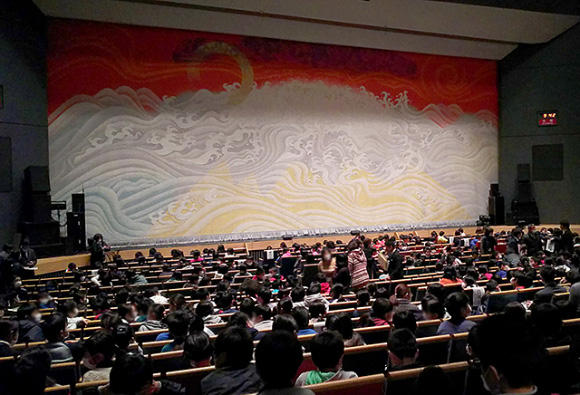 長崎県 壱岐にて3年ぶりの こころの劇場 公演が行われました ニュース お知らせ 一般財団法人舞台芸術センター