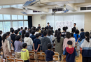 教室中に元気な歌声が響きました