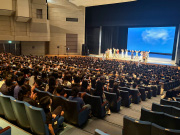 2025年度「こころの劇場」公演　『カモメに飛ぶことを教えた猫』が始まりました