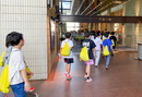 会場にやってきた子どもたち